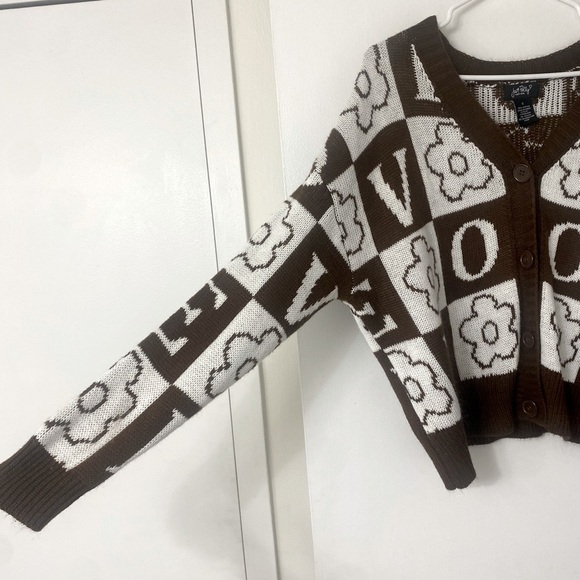 Macy Just Polly Brown and White Button Up Knit Cardigan - Picture 4 of 6